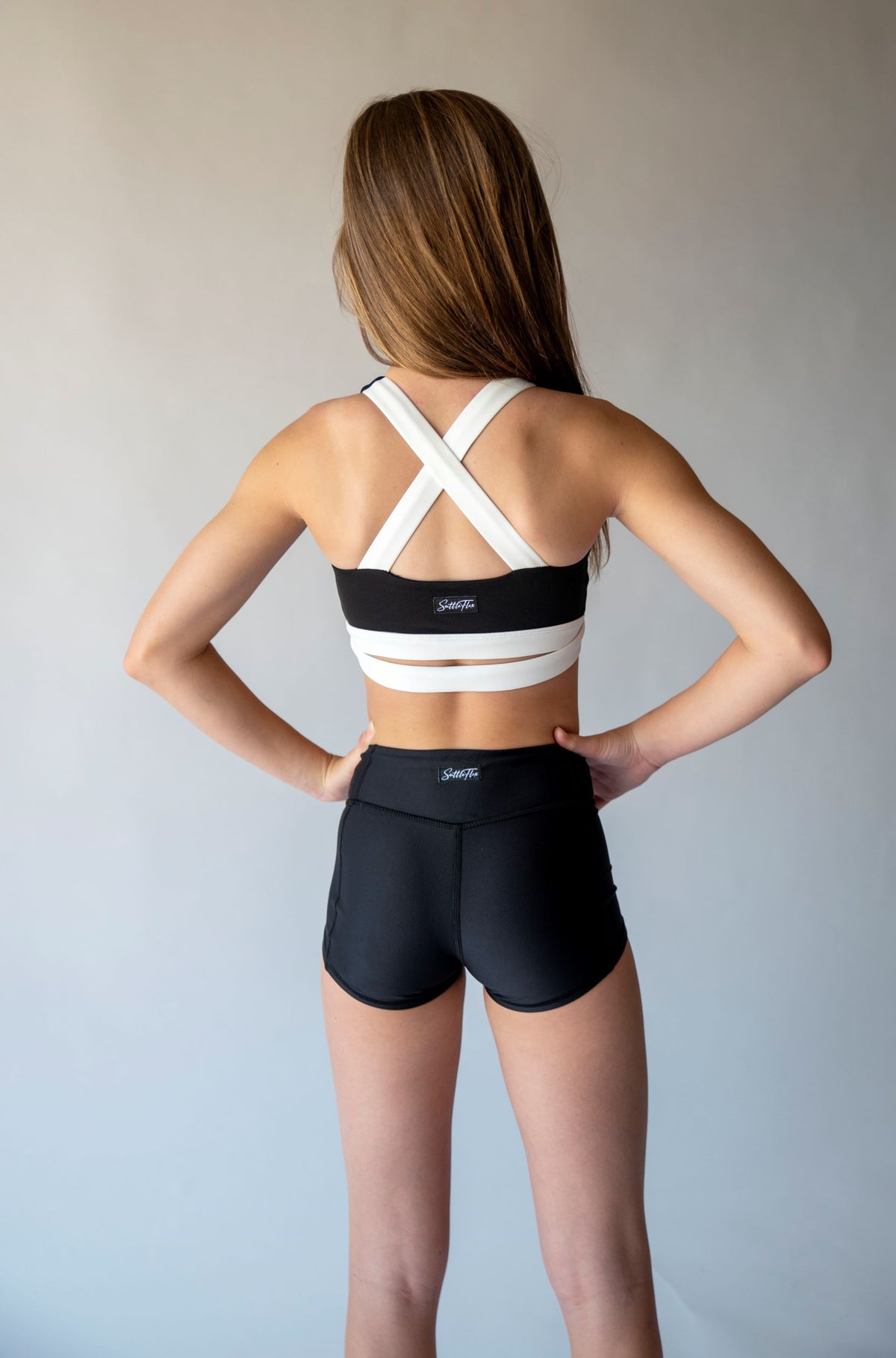 Crisscross Motion Sports Bra – Suttle Flex Dance Wear