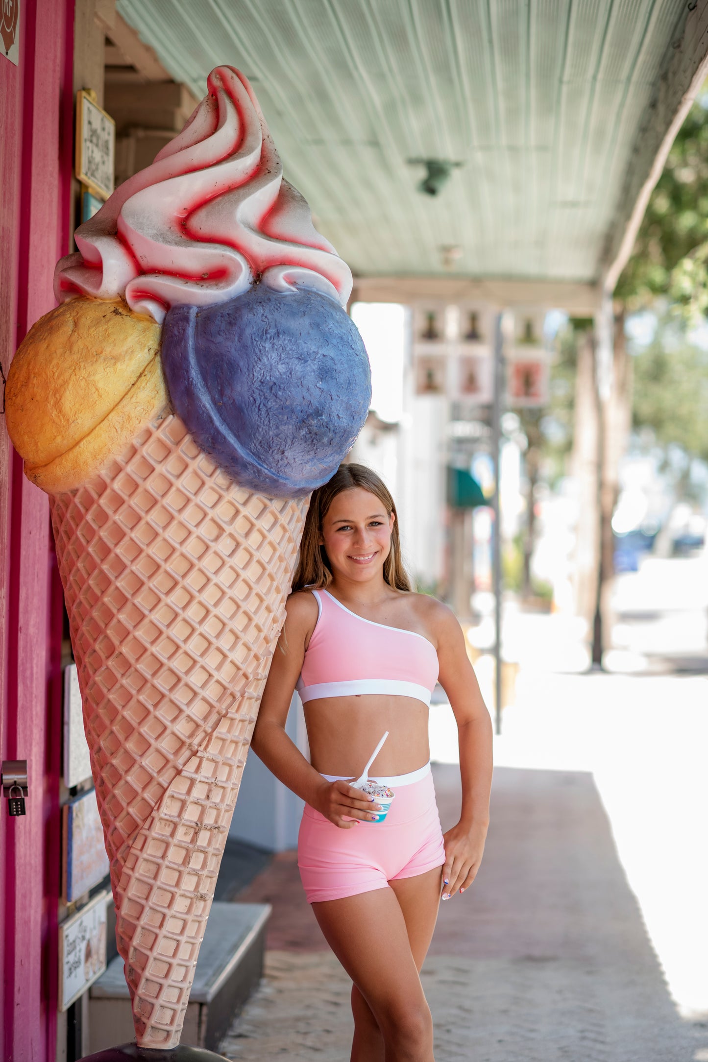 The Duo Short: Bubblegum Pink